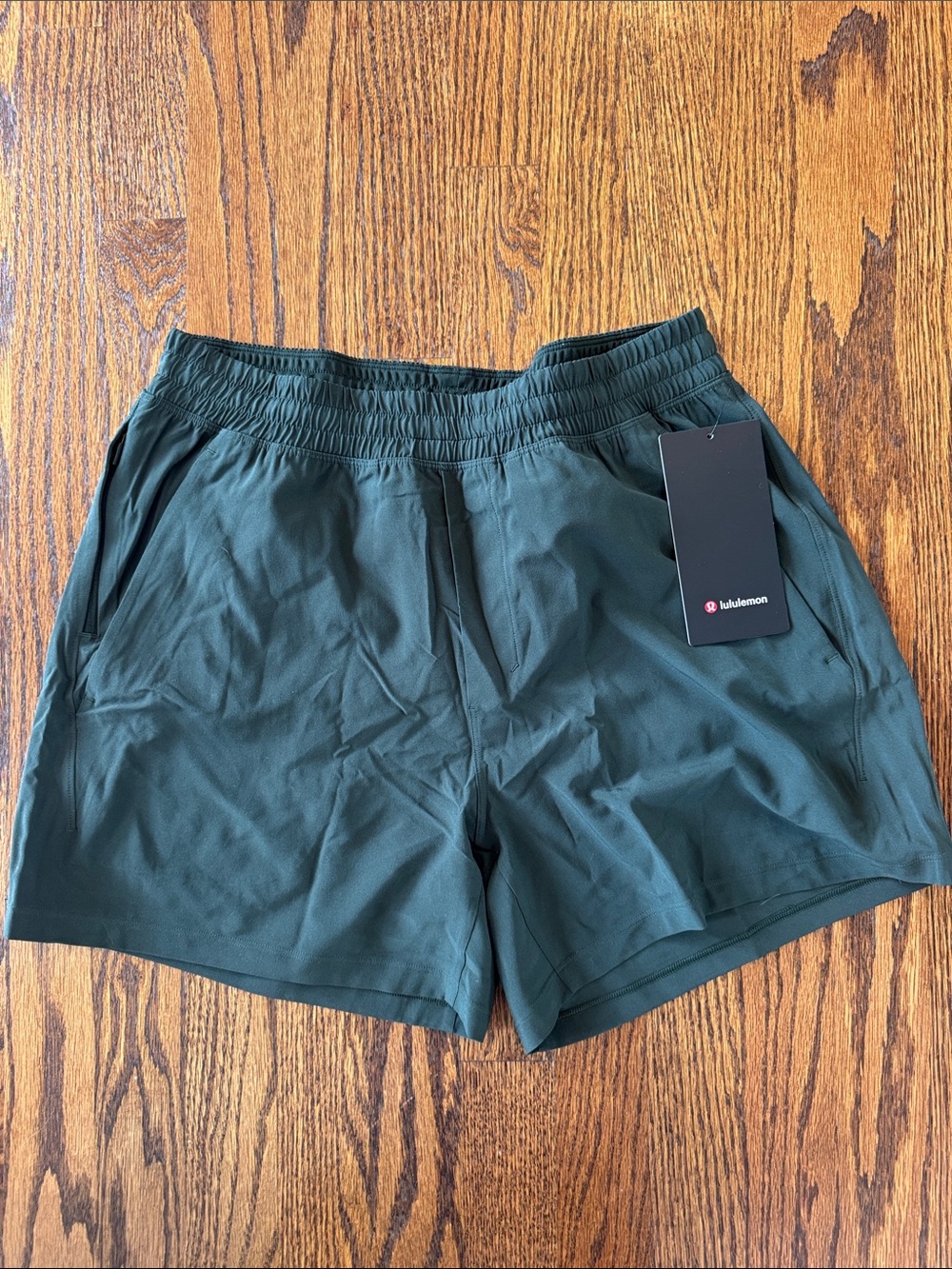 Lululemon Mens M Green Shorts